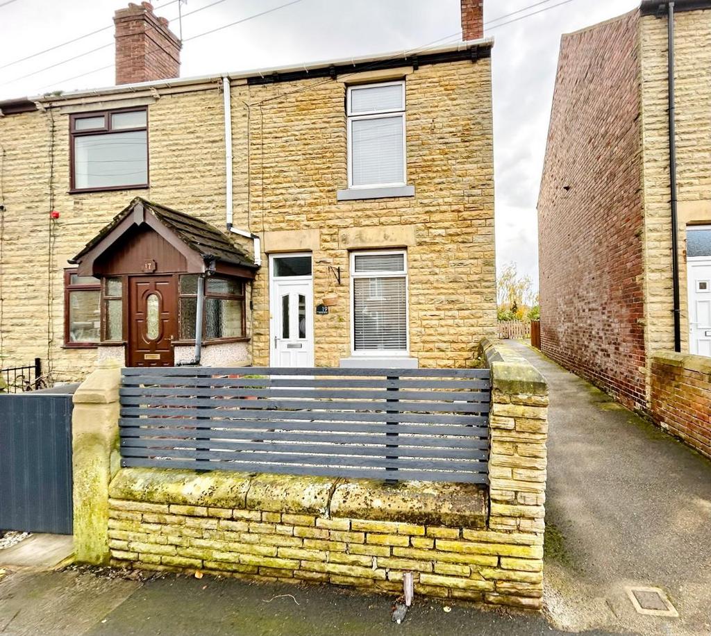 Carnley Street, WathUponDearne, Rotherham 3 bed end of terrace house