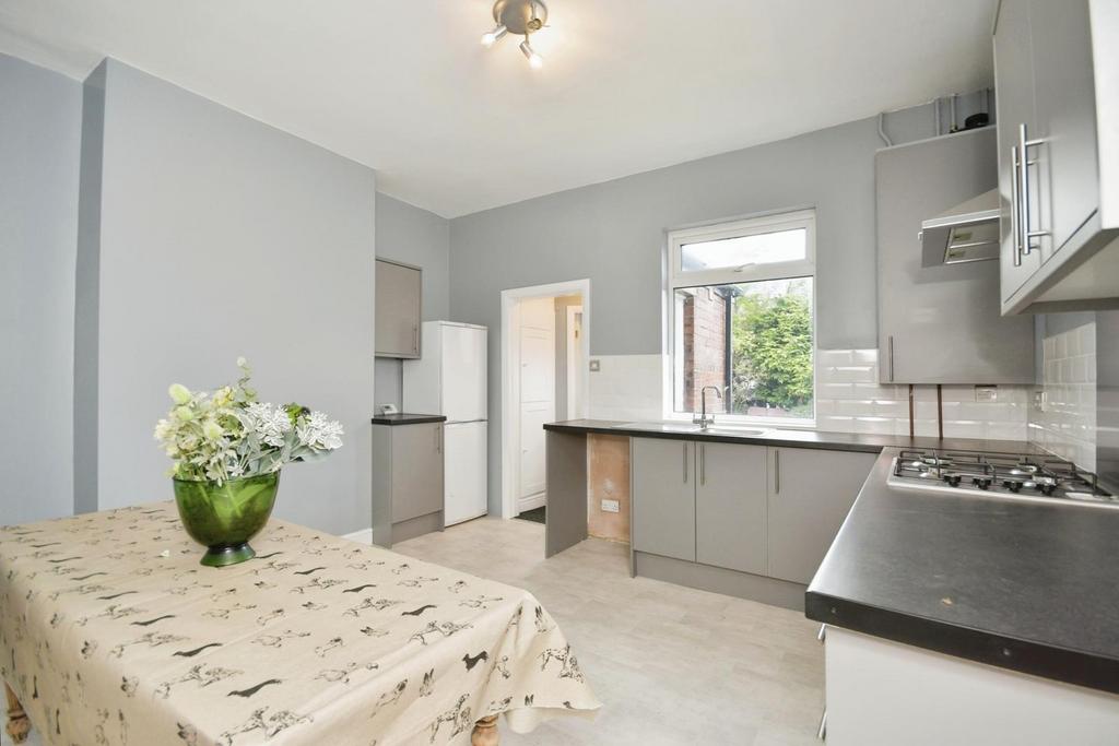 Dining kitchen