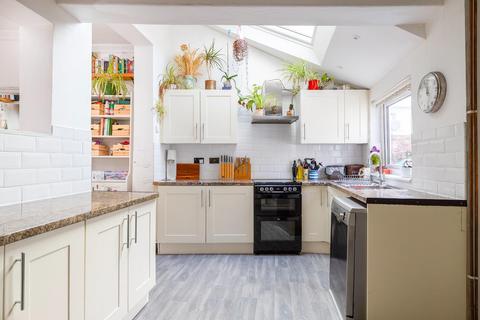 28 Avonvale Road, Bristol, BS5 9RL