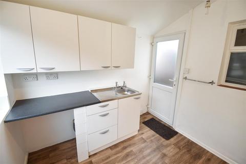 1 bedroom end of terrace house for sale, Alma Street, Buxton