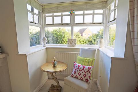 8 Caraway Close, Chard, TA20 1HP