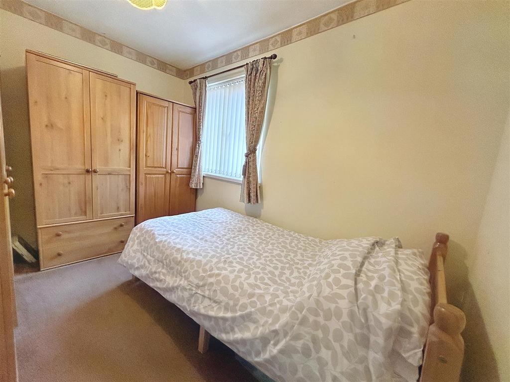 Bedroom 2 (1).jpg