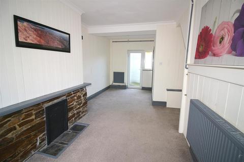 7 Albert Road, Saltash, PL12 4EA