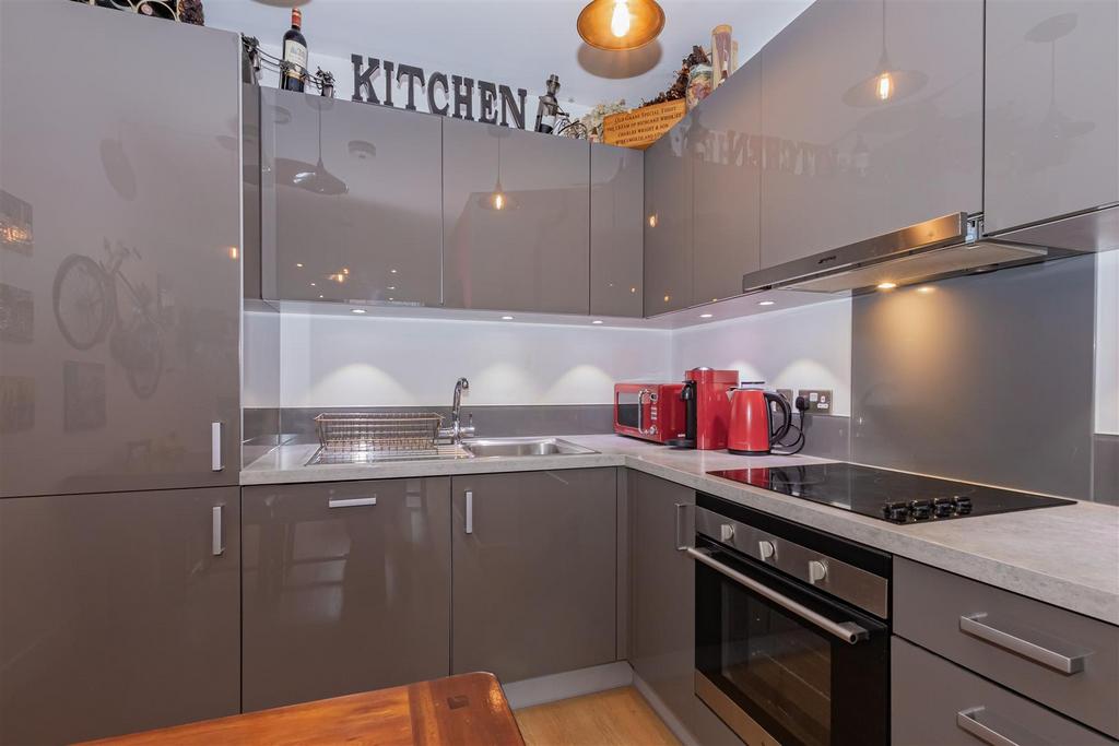 Open-Plan Lounge/Kitchen