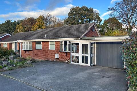 2 bedroom detached bungalow for sale - Cheswick Way, Cheswick Green, Solihull