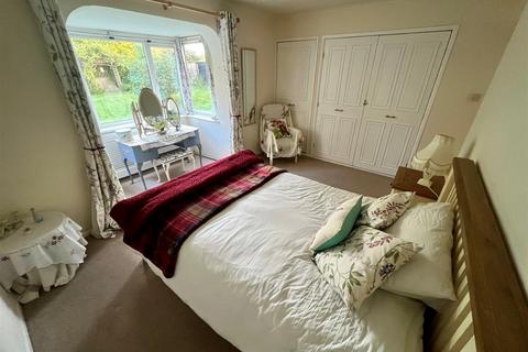 78 Cheswick Way, Cheswick Green, Solihull, B90 4HG