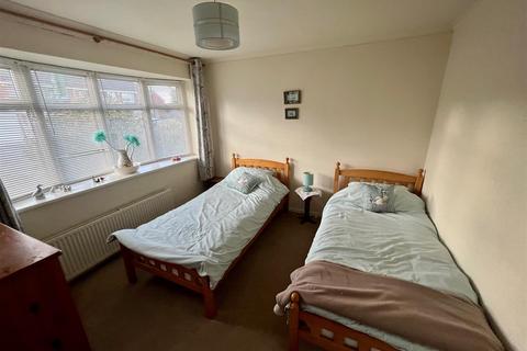 78 Cheswick Way, Cheswick Green, Solihull, B90 4HG
