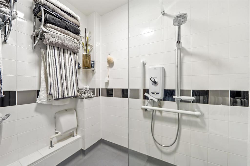 Flat 5, Lindholme Court - H1c TQFmtt635 Azxx Te Rx.jpg