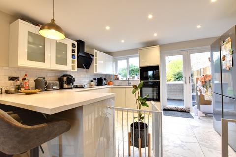 28 Doubleday Drive, Heybridge, Maldon, CM9 4TL