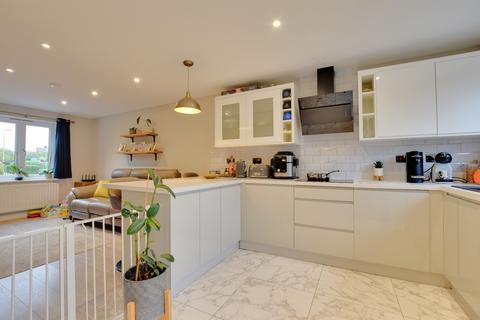 28 Doubleday Drive, Heybridge, Maldon, CM9 4TL