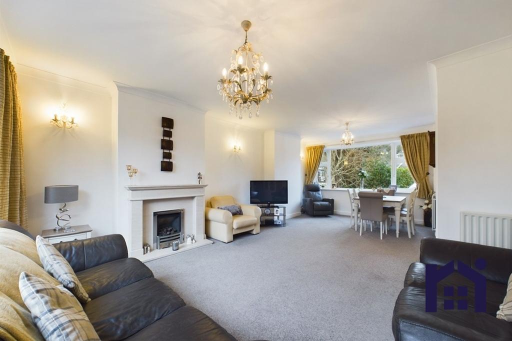 Living/Dining Room