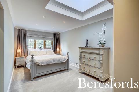 Dunton Lodge Church Road, Dunton, Brentwood, CM13 3SS