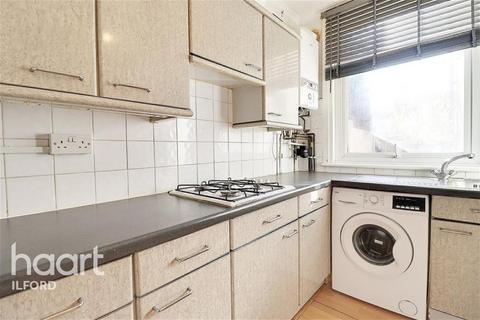 2 bedroom terraced house to rent - Wedderburn Road, IG11