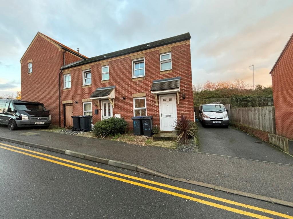 Talmead Road Herne Bay CT6 2 bed end of terrace house £1,000 pcm (£