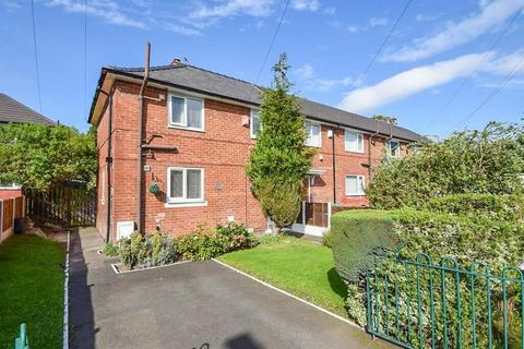 3 bedroom end of terrace house to rent - Overton Avenue, Manchester, M22