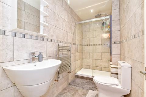 91 Cooling Road, Rochester, ME2 4RT