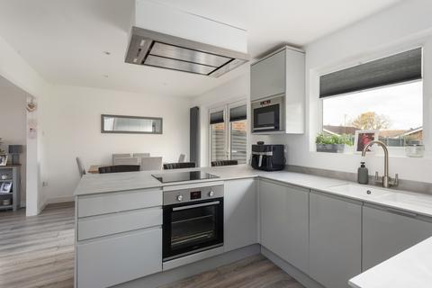 8 Blenheim Close, Herne Bay, CT6 7NB