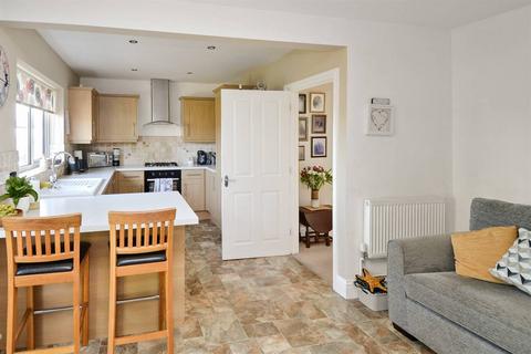 87 Clover Rise, Whitstable, CT5 3HT