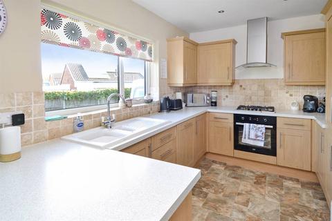 87 Clover Rise, Whitstable, CT5 3HT