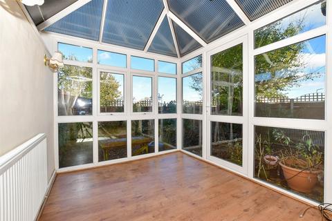 29 Brambledown, Hartley, Longfield, DA3 7ER