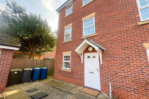 3 bedroom house to rent, Goldrill Close, West Bridgford, Nottingham, Nottinghamshire, NG2