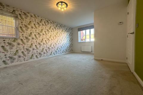 3 bedroom detached house to rent, Dunnock Drive, Beverley, East Yorkshire, HU17