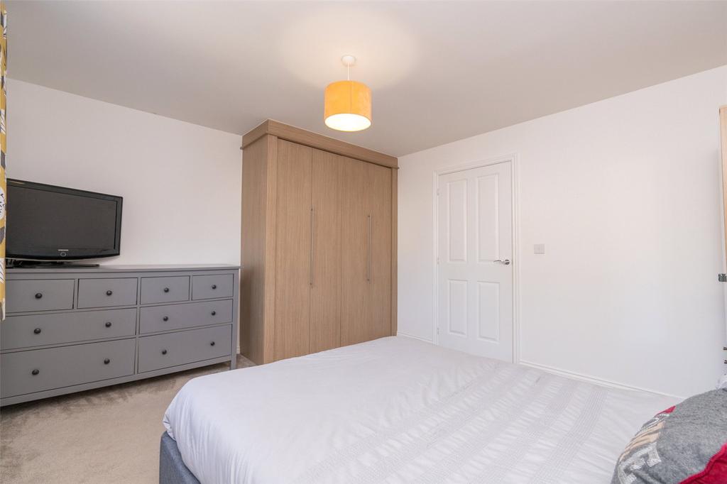 Bedroom 1 Alt