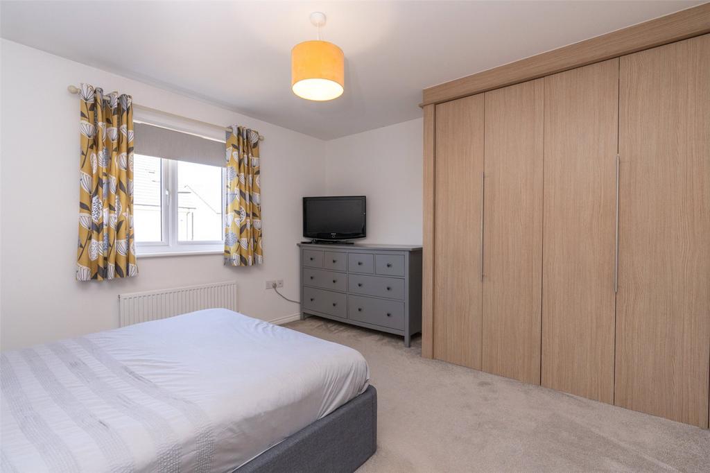 Bedroom 1 Alt