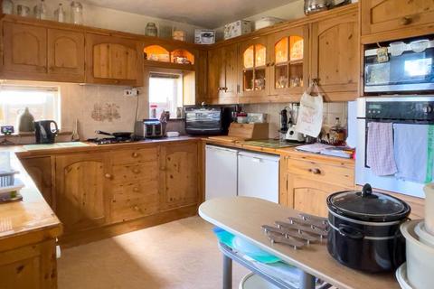 4 bedroom detached house for sale, New Barn Lane, Felpham