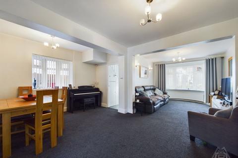 3 bedroom semi-detached house for sale - Lowlands Road, South Ockendon