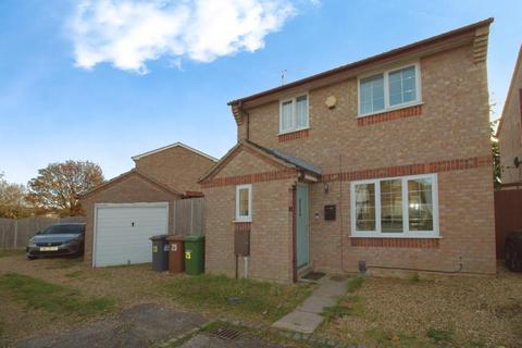 25 Caldbeck Close, Gunthorpe, Peterborough, PE4 7NE