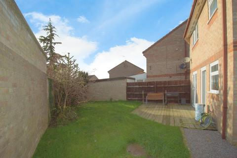 25 Caldbeck Close, Gunthorpe, Peterborough, PE4 7NE