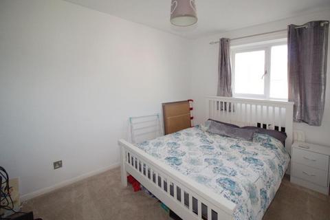 25 Caldbeck Close, Gunthorpe, Peterborough, PE4 7NE