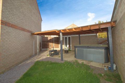 25 Caldbeck Close, Gunthorpe, Peterborough, PE4 7NE