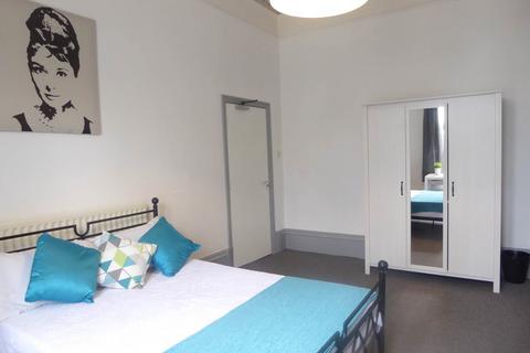7 bedroom house to rent - Huddersfield HD1