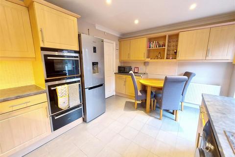 4 bedroom townhouse for sale, Evergreen Way, Stourport-On-Severn