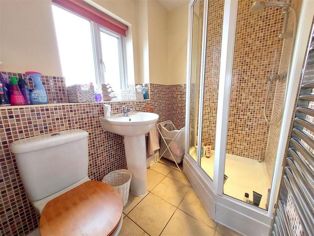 En Suite Shower Room