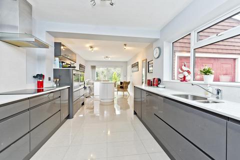 5 bedroom detached house for sale, Reigate Road, Ewell