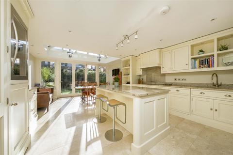 4 bedroom townhouse for sale, Candler Mews, Twickenham