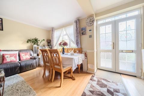 38 Panfield Road, London, SE2 9DW
