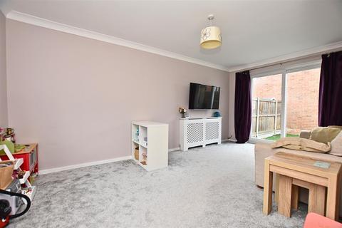 3 bedroom terraced house for sale, Blake Court, South Woodham Ferrers