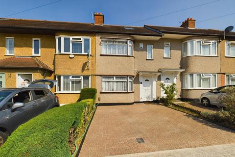 3 Appledore Avenue, Ruislip, HA4 0UT