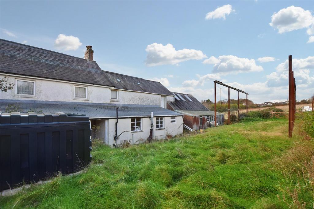 Capel Iwan 3 bed property with land for sale £300,000