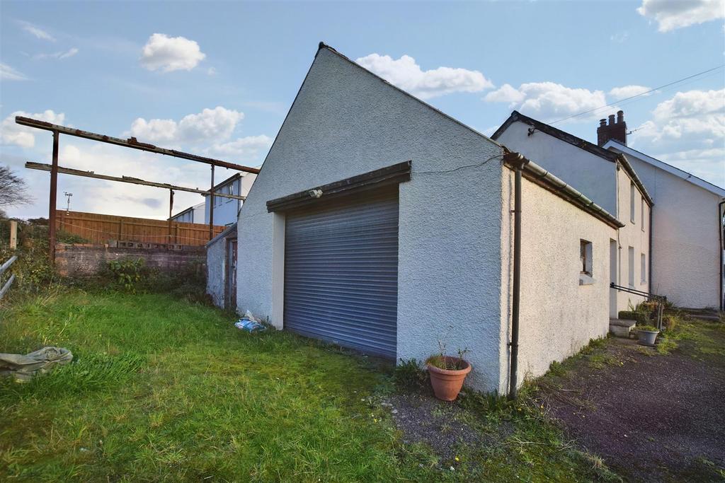 Attached Garage