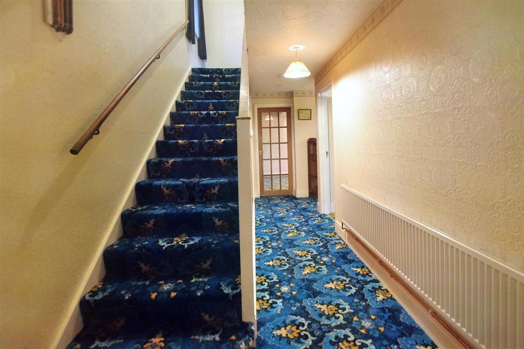Hallway / Stairs