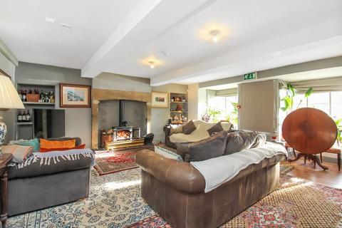 5 bedroom house for sale, Market Place, Middleham, Leyburn