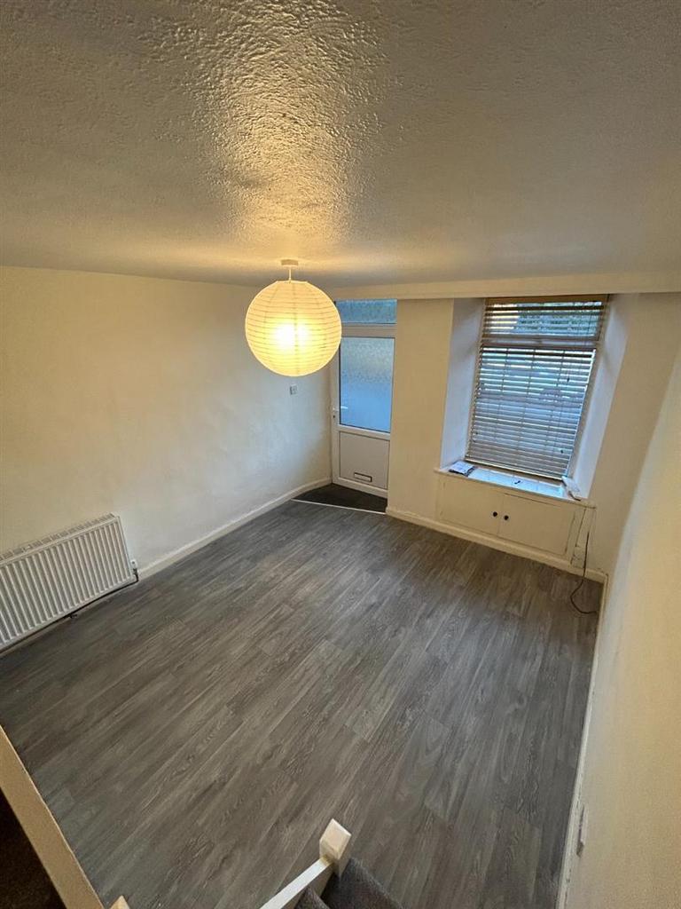 High Street, Boston Spa, Wetherby 2 bed terraced house to rent £850