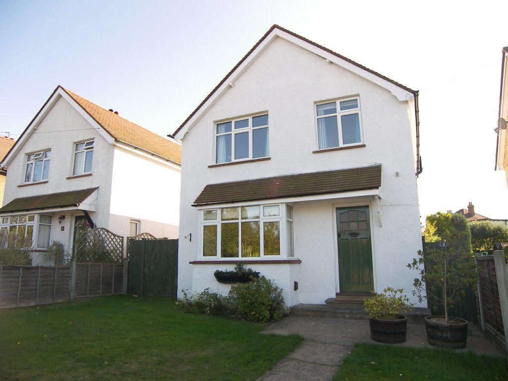 Downs Way, Bookham 3 bed house to rent £2,395 pcm (£553 pw)