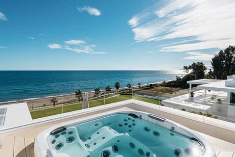 4 bedroom penthouse, Emare, Estepona, Malaga, Spain