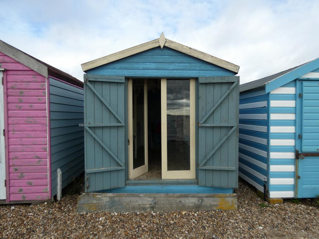 Front row beach hut